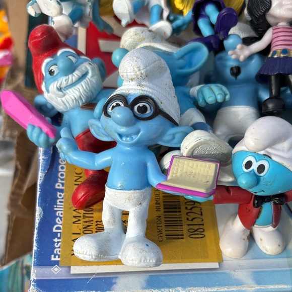 Smurfs Blue and White Toy Set lot - Picture 10 of 11